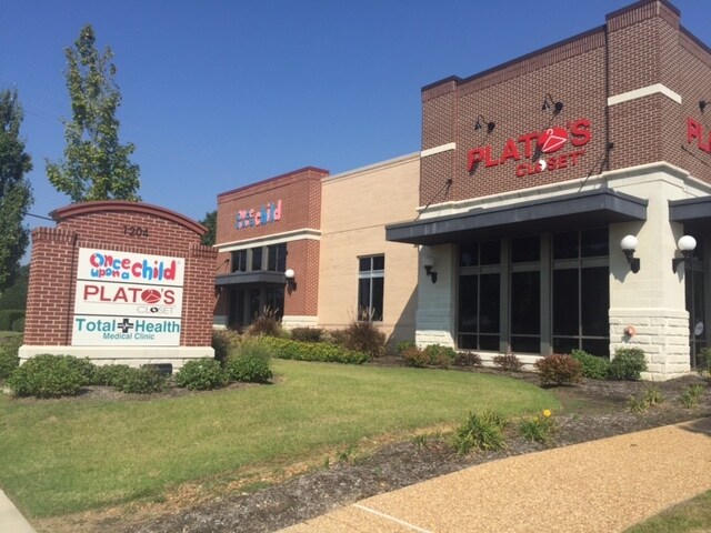 More Photos Of 1204 W Poplar Ave, Collierville Storefront For Sale