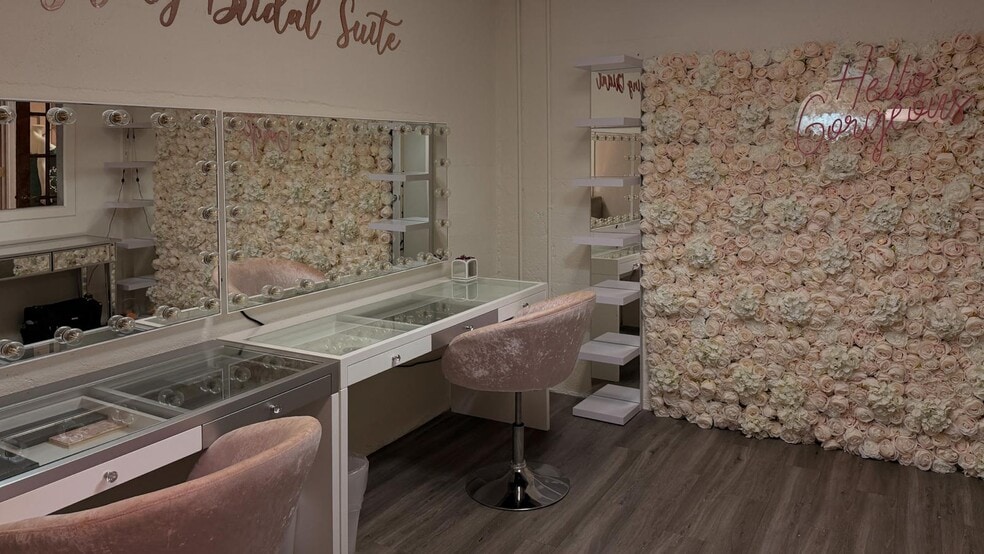 More Photos Of 216 Jericho Tpke, Floral Park Storefront Retail Office For Lease