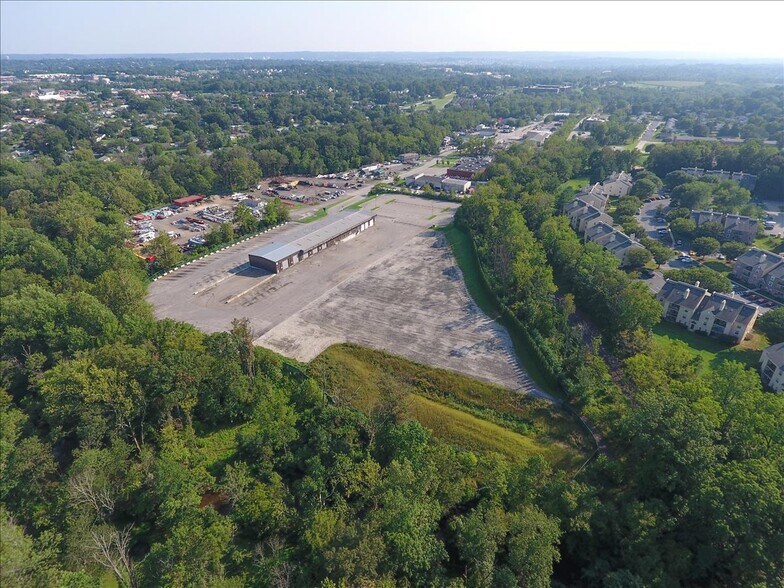 More Photos Of 2955 Felton Rd, Norristown Truck Terminal For Sale