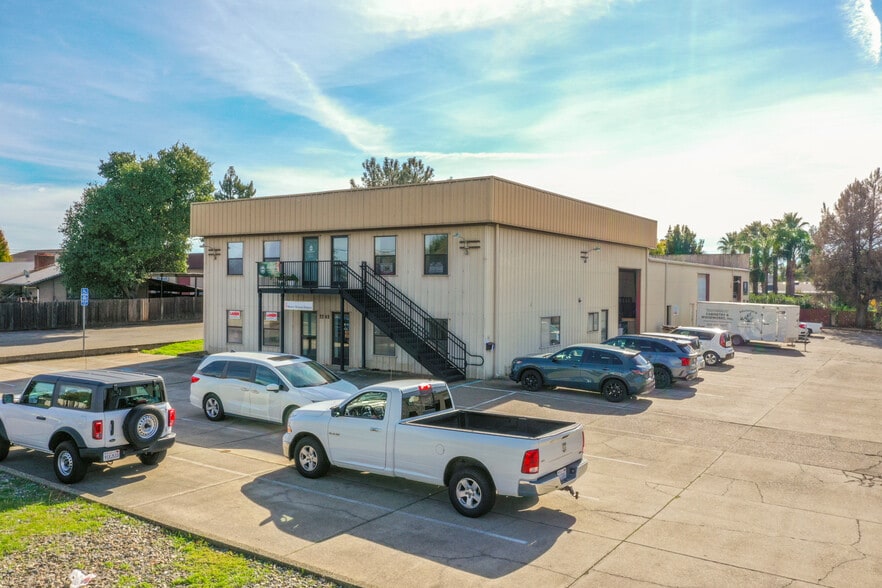 Primary Photo Of 2269 Hartnell Ave, Redding Industrial For Sale