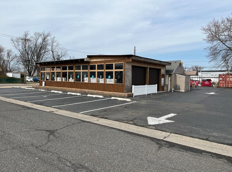 More Photos Of 910 Union Ave, Union Beach Restaurant For Sale