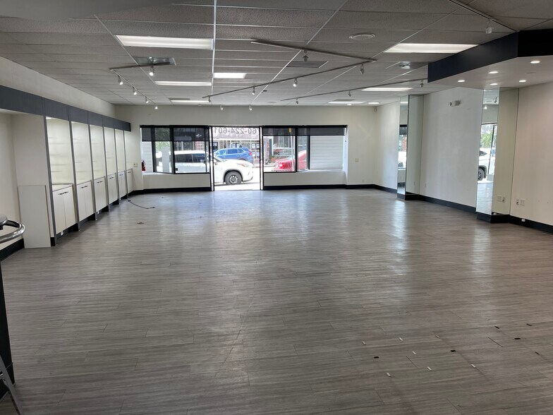 Primary Photo Of 127 N Main Ave, Fallbrook Storefront Retail Office For Lease