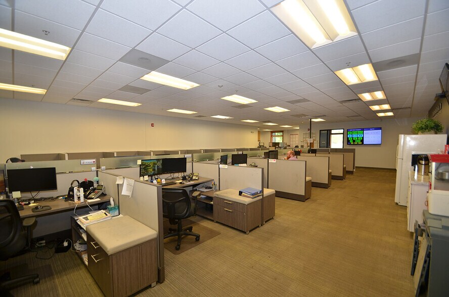 More Photos Of 970 S 29th St W, Billings Office For Sale