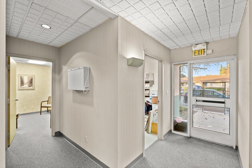More Photos Of 5309 Carrington Cir, Stockton Healthcare For Sale