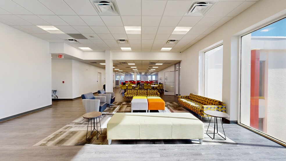 More Photos Of 3733 University Blvd W, Jacksonville Office For Lease