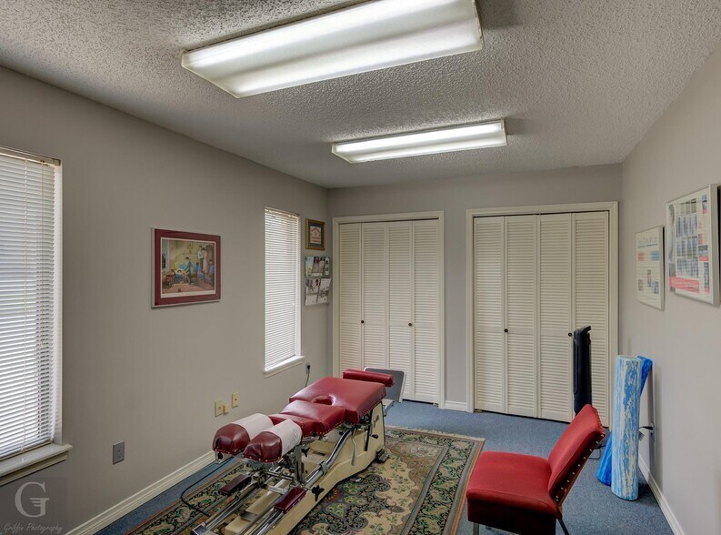 More Photos Of 7840 Jewella Ave, Shreveport Medical For Sale