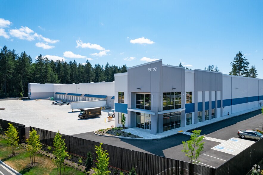 More Photos Of 15102 Woodbrook Dr SW, Lakewood Warehouse For Lease