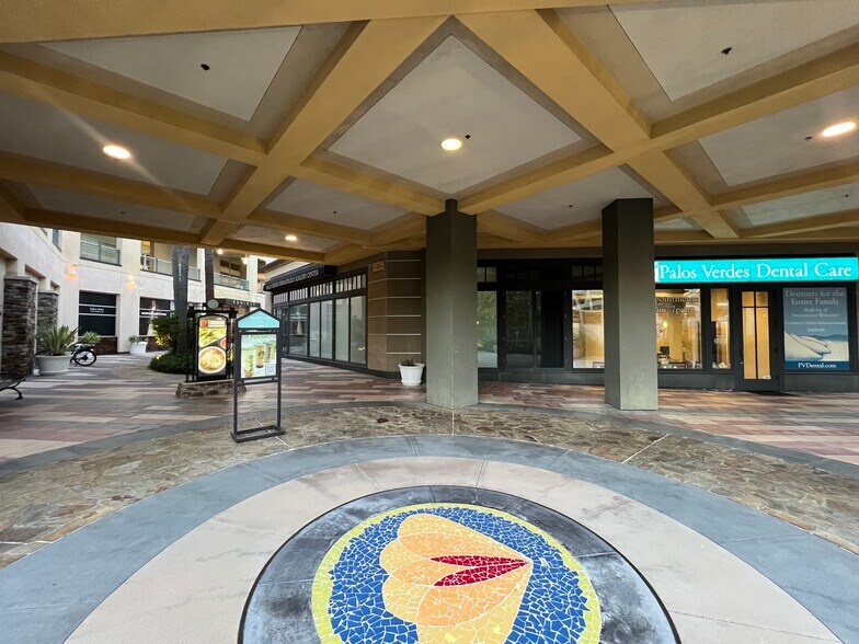 More Photos Of 520 Deep Valley Dr, Rolling Hills Estates Hospital For Lease