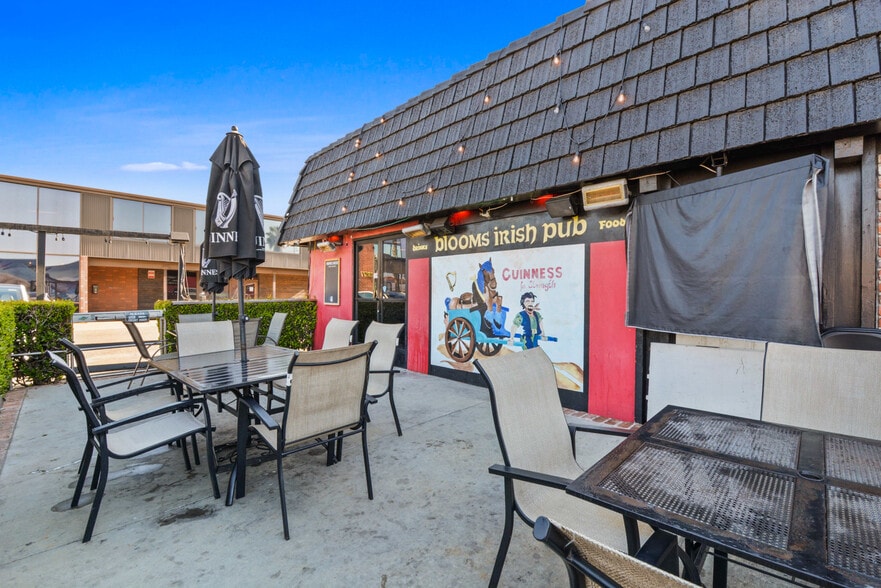 More Photos Of 2391 S El Camino Real, San Clemente Bar For Sale