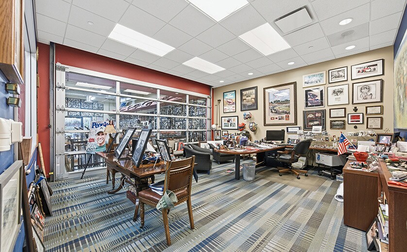 More Photos Of 521 Charcot Ave, San Jose Showroom For Sale