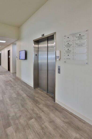 More Photos Of 14615 San Pedro Ave, San Antonio Medical For Lease