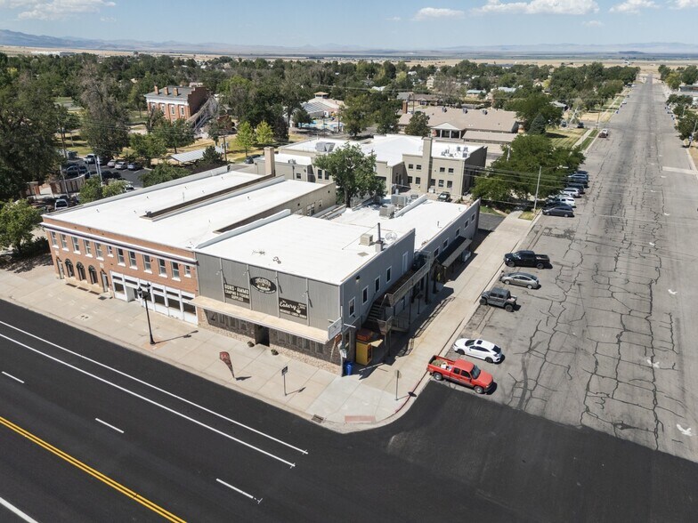 More Photos Of 10 S Main St, Fillmore Restaurant For Sale