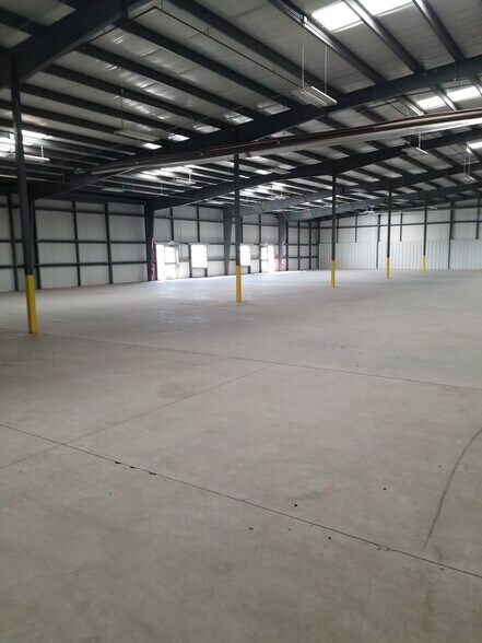 More Photos Of 6645 Swan Ct, Cheyenne Warehouse For Lease