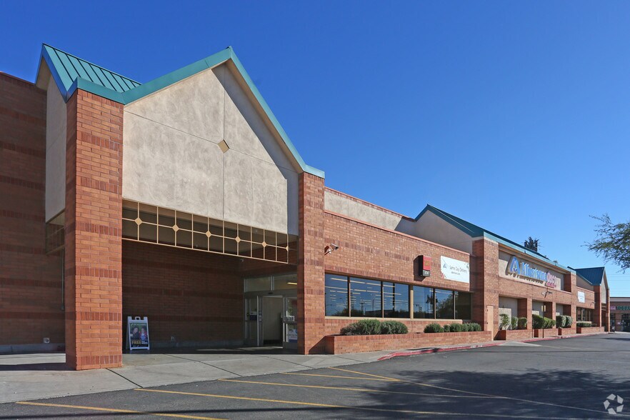 Primary Photo Of 415-441 N Val Vista Dr, Mesa Unknown For Lease