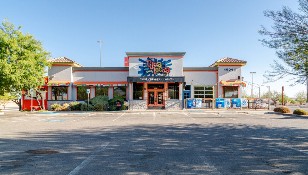 Primary Photo Of 1921 Joe Battle Blvd, El Paso Restaurant For Lease