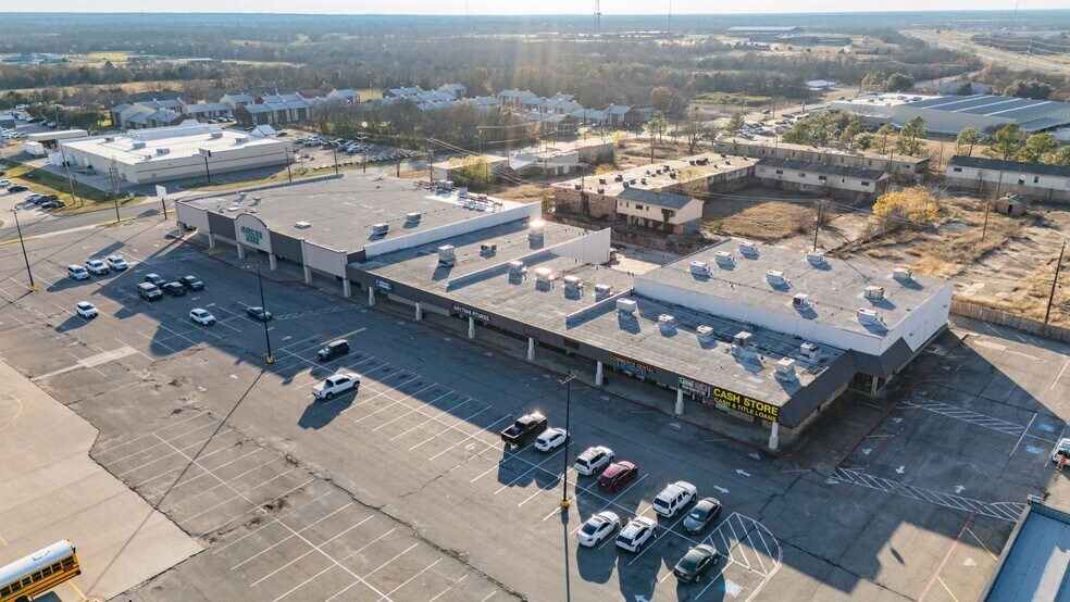 More Photos Of 2701 State Highway 50, Commerce Unknown For Lease