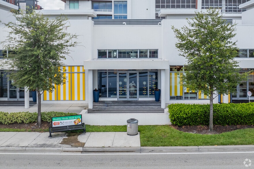 More Photos Of 701 N Federal Hwy, Fort Lauderdale Restaurant For Lease