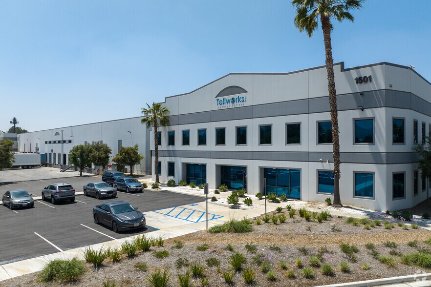 More Photos Of 1501 E Cooley Dr, Colton Warehouse For Lease