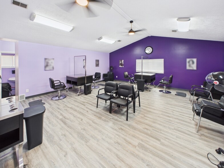 More Photos Of 2404 Grant Ave, Saint Albans Freestanding For Sale