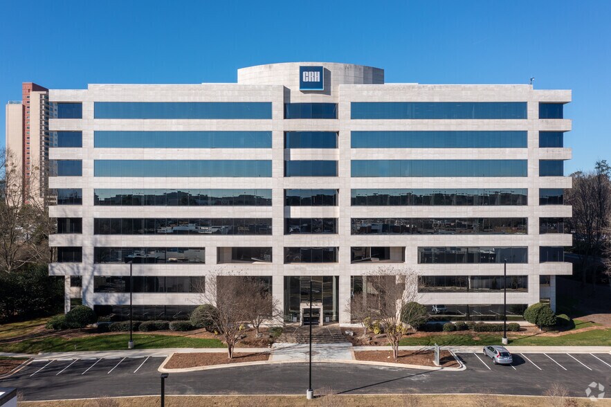 More Photos Of 900 Ashwood Pky, Atlanta Office For Lease