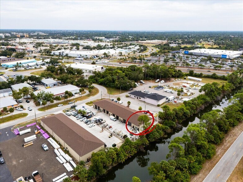 More Photos Of 1434 Market Cir, Port Charlotte Warehouse For Sale