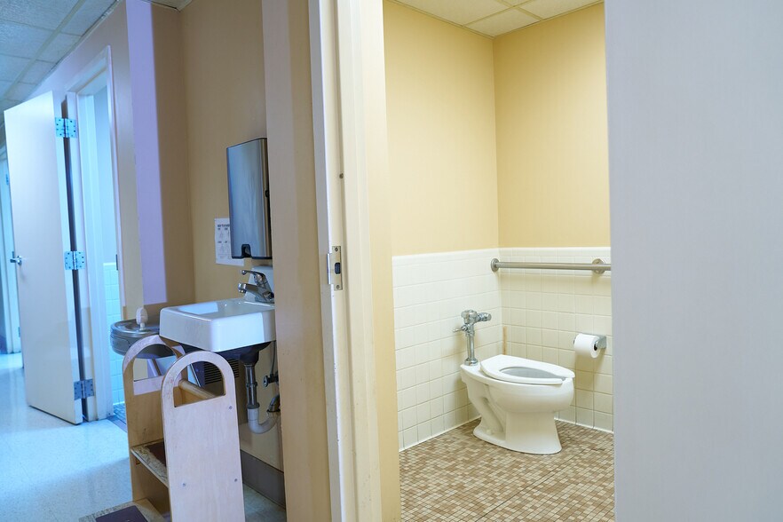 More Photos Of 309 S Scott St, Senatobia Daycare Center For Sale