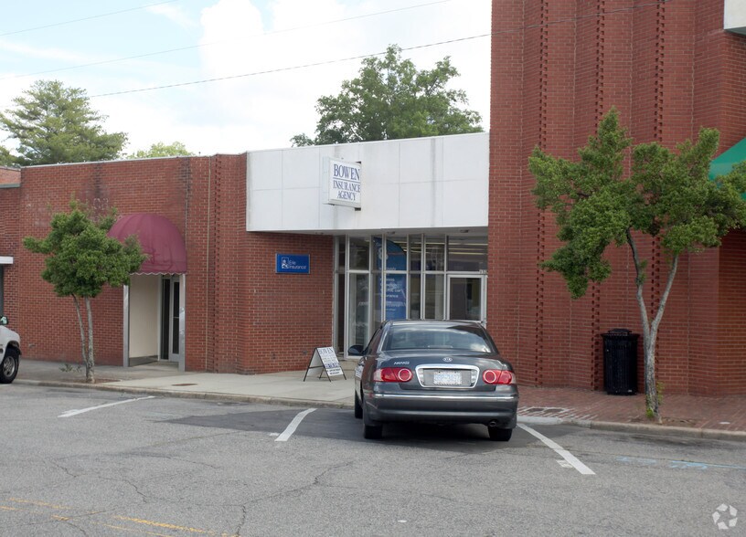 More Photos Of 132 N Steele St, Sanford Office For Sale