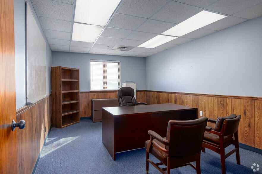 More Photos Of 3750 Industrial Dr, Carlyle Warehouse For Sale