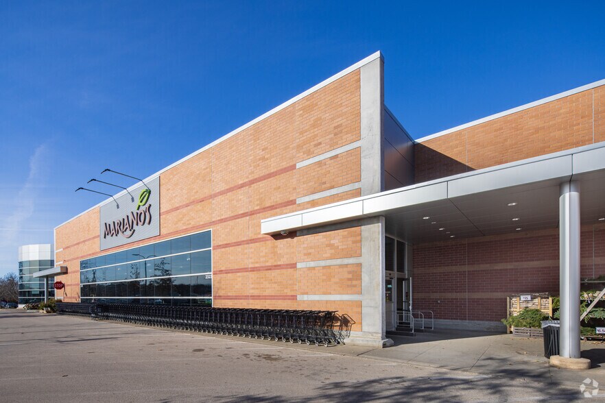 More Photos Of 2323 Capital Dr, Northbrook Supermarket For Lease