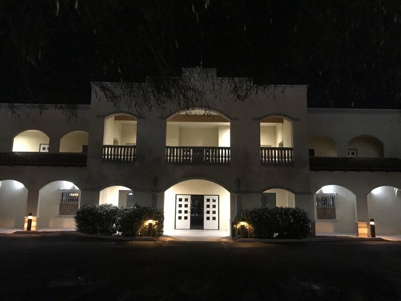 More Photos Of 1310 W St Marys Rd, Tucson Medical For Lease