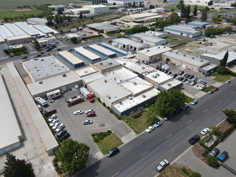 More Photos Of 579 Armstrong Way, Oakdale Industrial For Sale