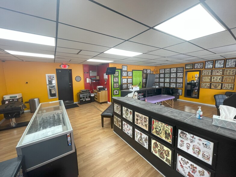 More Photos Of 16-22 N Main St, Ambler Light Manufacturing For Sale