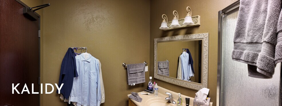 More Photos Of 9615 Broadway Ext Service Rd, Oklahoma City Auto Dealership For Lease