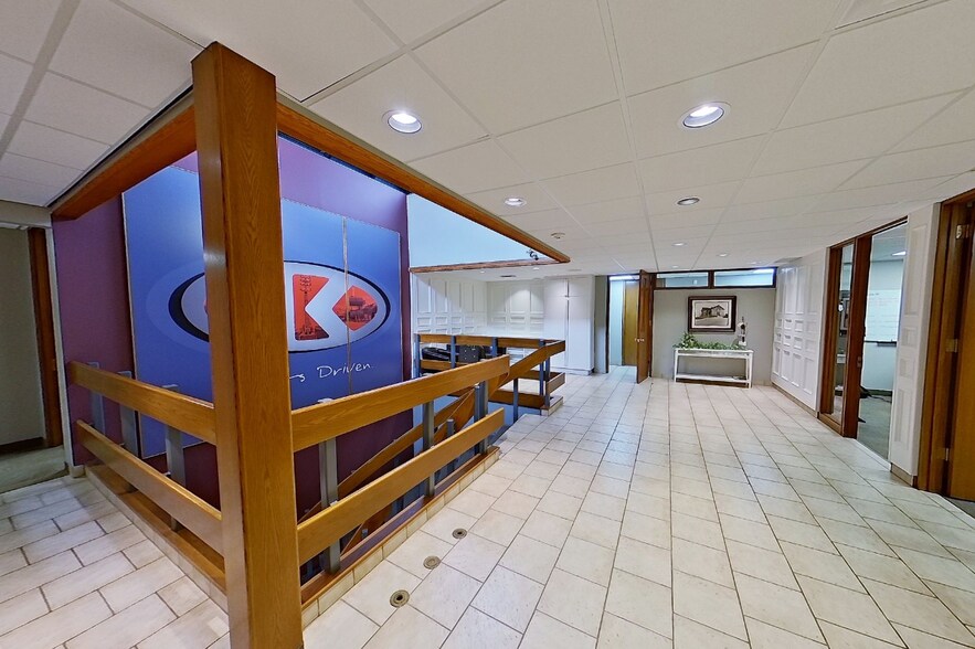 More Photos Of 10457 184 St NW, Edmonton Office For Lease