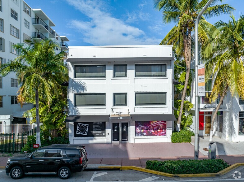 Primary Photo Of 736 Collins Ave, Miami Beach Storefront For Lease