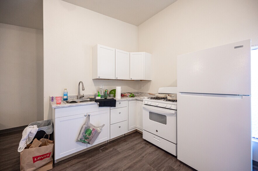 More Photos Of 5900 Cassedy Ln, Las Vegas Apartments For Sale