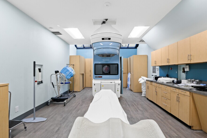 More Photos Of 120 W Beverly Blvd, Montebello Medical For Sale