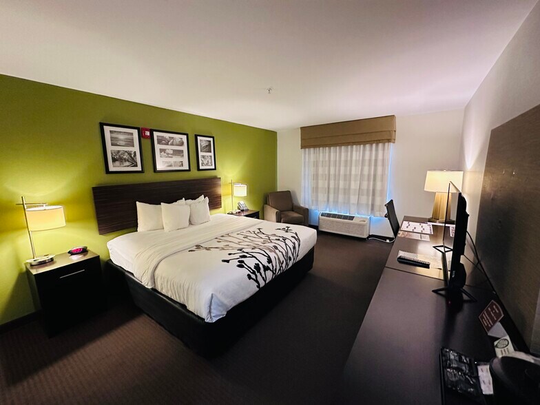 More Photos Of 4450 Rhea County Hwy, Dayton Hotel For Sale