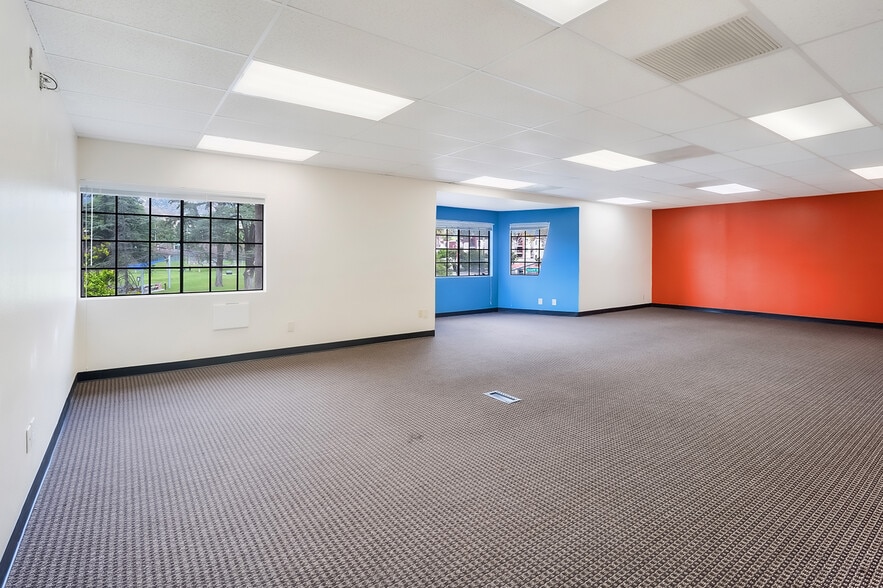 More Photos Of 1405 N San Fernando Blvd, Burbank Office For Sale