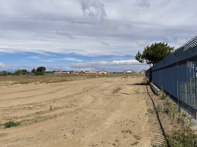 More Photos Of Challenger Way @ Avenue I, Lancaster Land For Sale