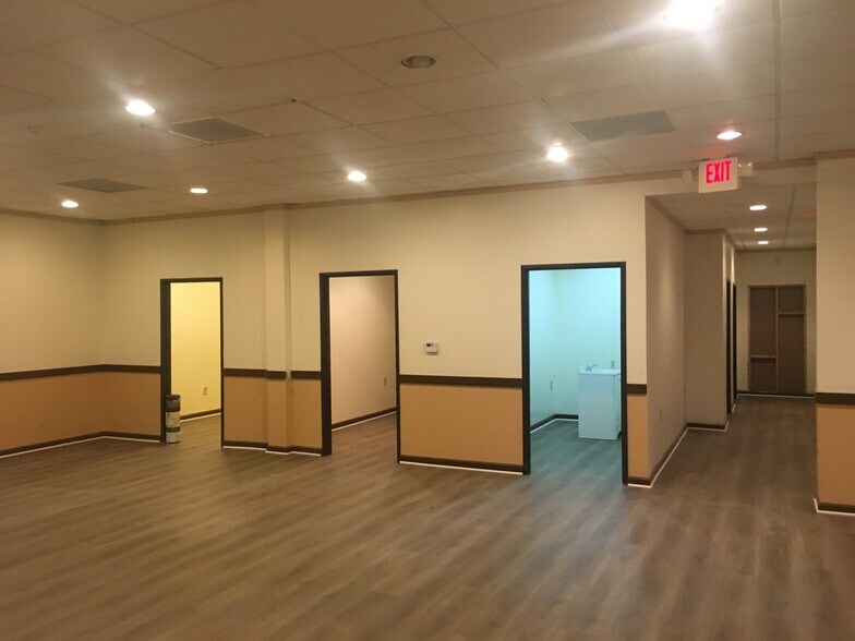 More Photos Of 1088-1090 N Allen Ave, Pasadena Storefront For Lease