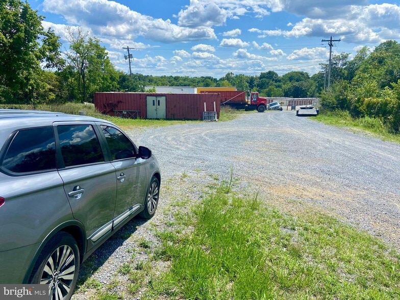 More Photos Of 1694 Berryville Pike, Winchester Freestanding For Sale