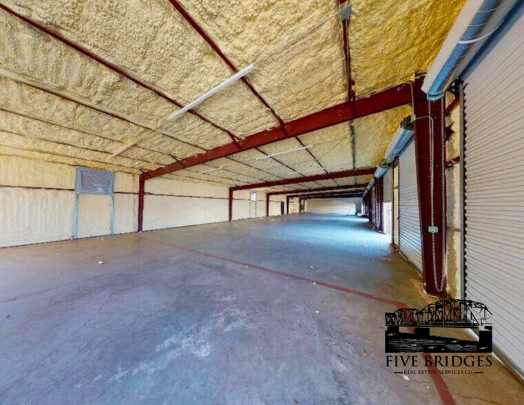 More Photos Of 3006 Lisenby Ave, Panama City Warehouse For Lease