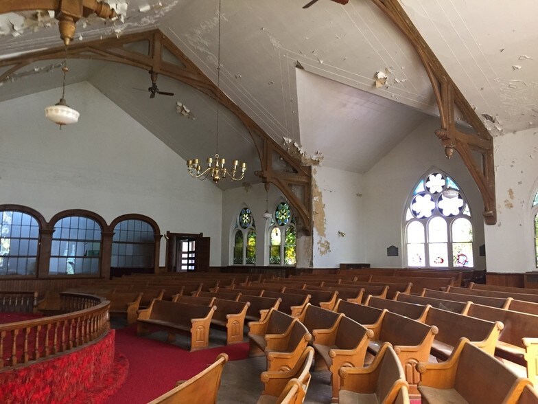 More Photos Of 349 N Monroe St, Lapeer Religious Facility For Sale