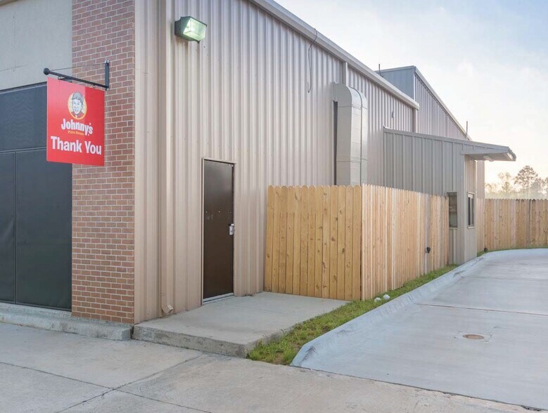 More Photos Of 5795 N Market St, Shreveport Unknown For Lease