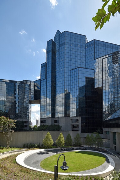 More Photos Of 3353 Peachtree Rd NE, Atlanta Office For Lease
