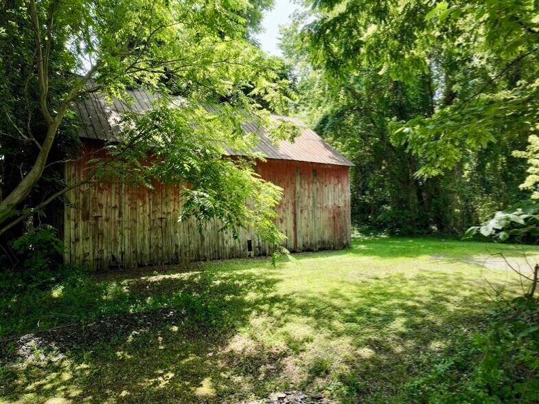 More Photos Of 153 Russell St, Hadley Multifamily For Sale