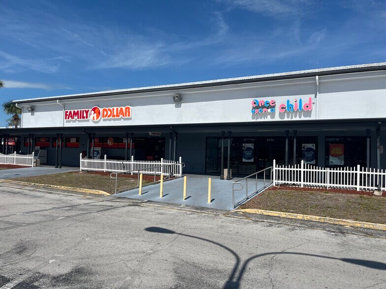 More Photos Of 7325-7429 Spring Hill Dr, Spring Hill Unknown For Lease