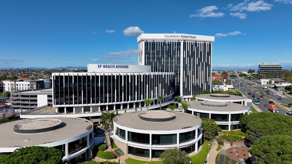 Primary Photo Of 21515 Hawthorne Blvd, Torrance Unknown For Lease