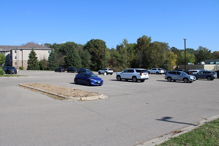 More Photos Of 110650 Village Rd, Chaska Freestanding For Sale